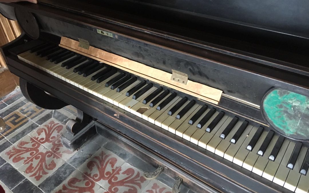 Héroe en blanco y negro