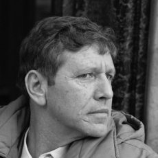 Vivir como un soldado y escribir como un tendero