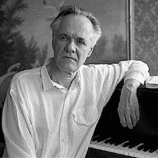 Alfombras azules (Evocación de Fernando Vallejo)